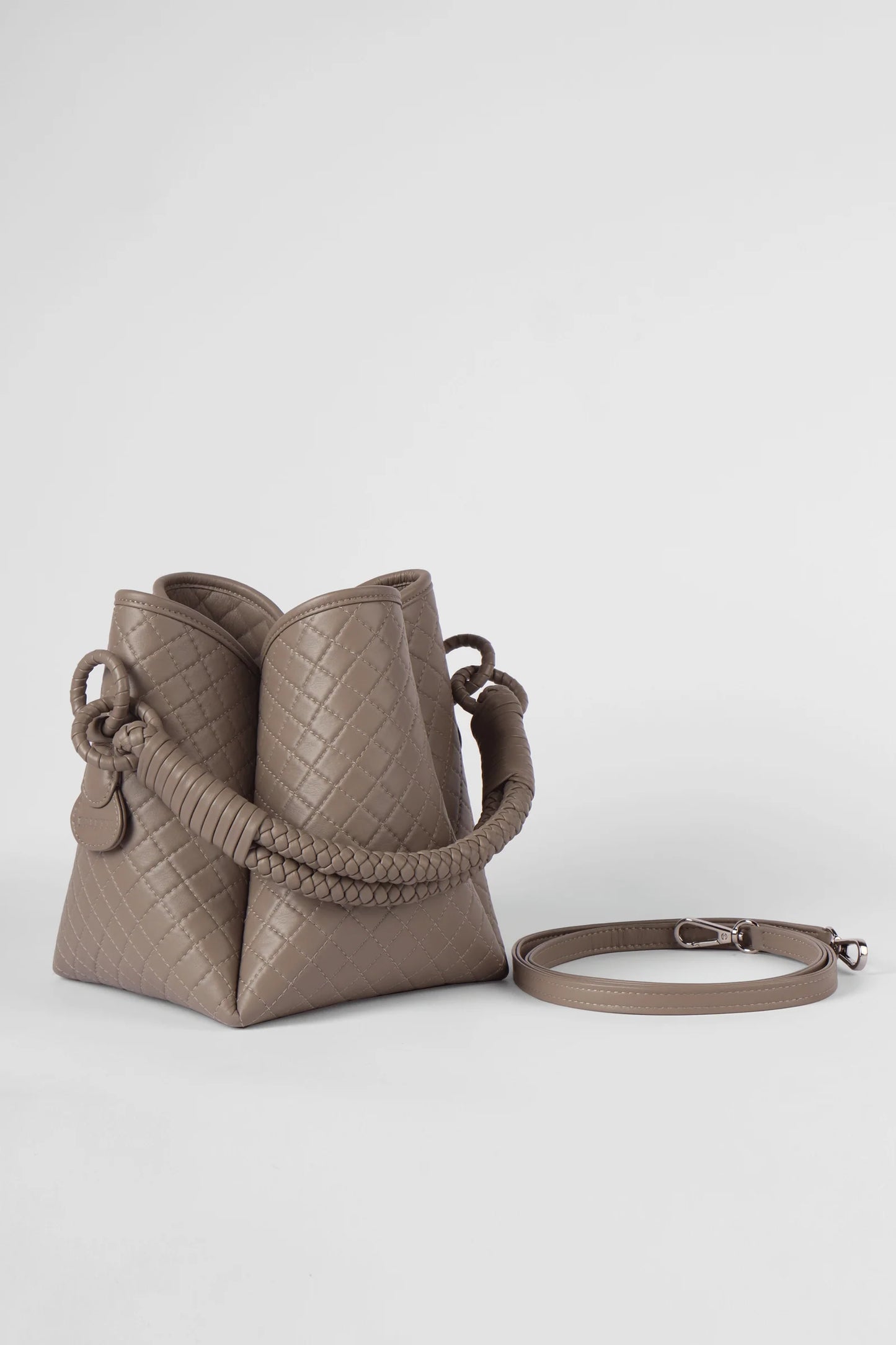 T U L I P taupe